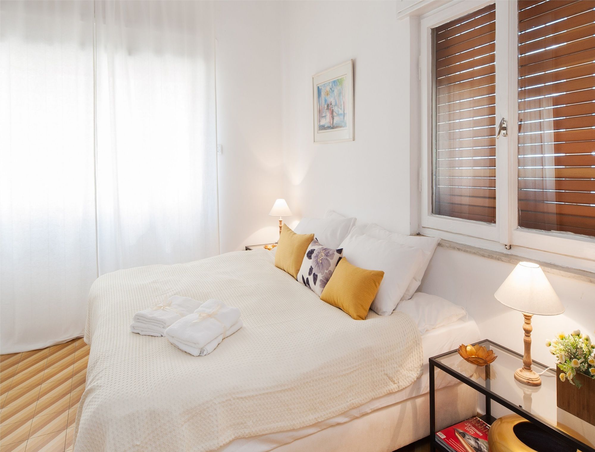 Charming 2Bd Apt W/ Balcony By Sea N' Rent テル・アビブ エクステリア 写真