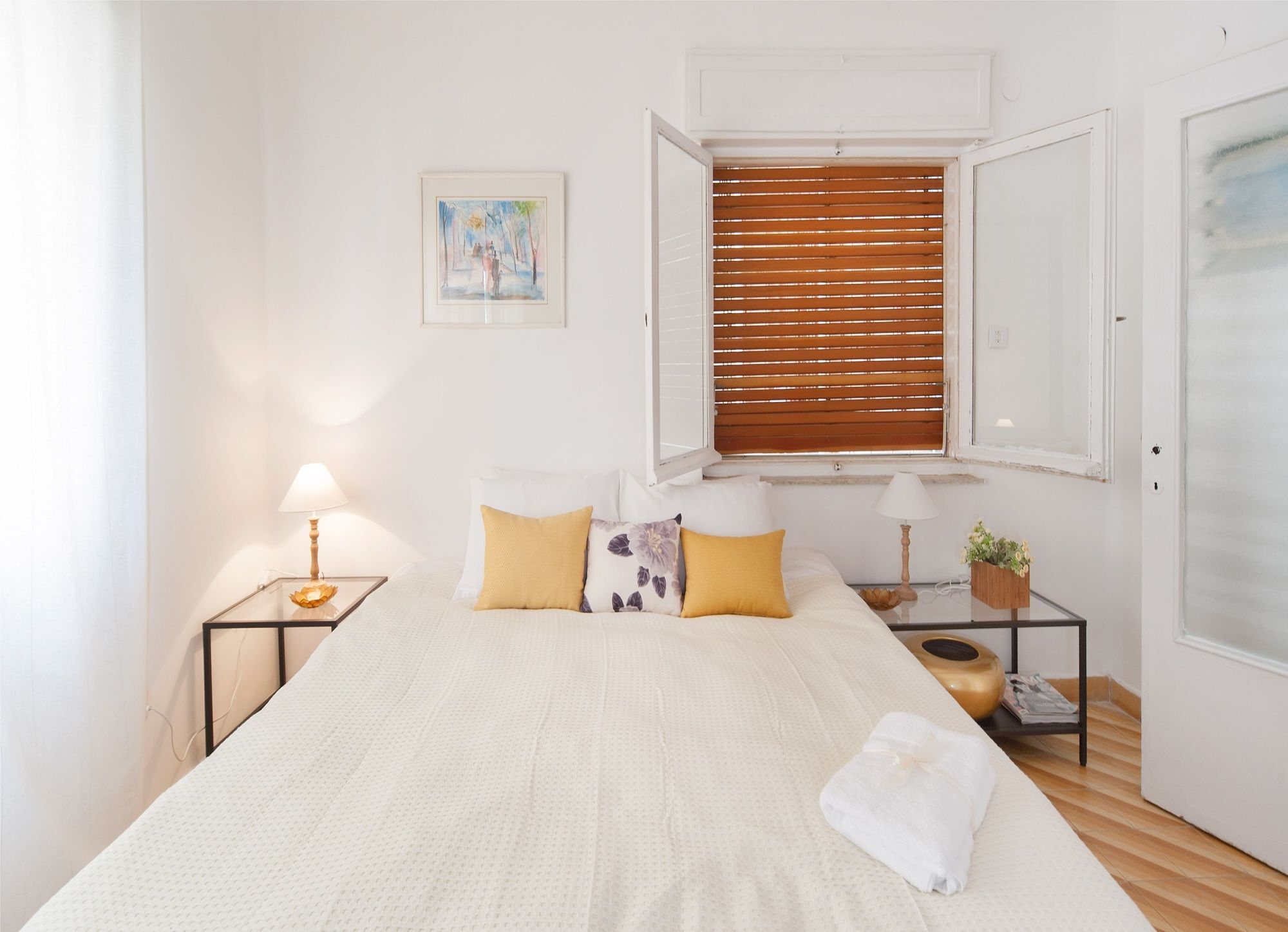 Charming 2Bd Apt W/ Balcony By Sea N' Rent テル・アビブ エクステリア 写真